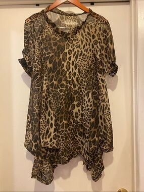 Leopard Print Mini Dress or blause. Brown Animal Print